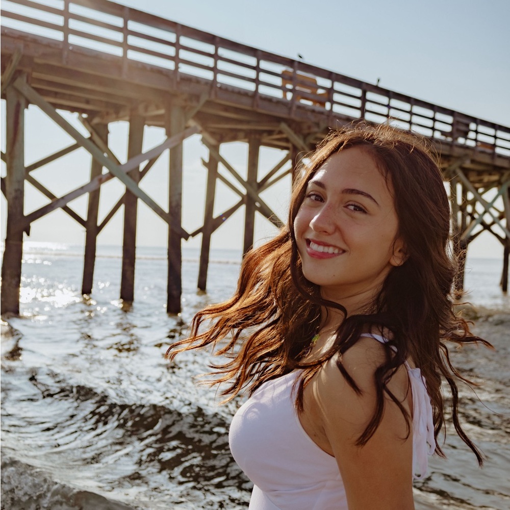 Meet your Posher, Bella